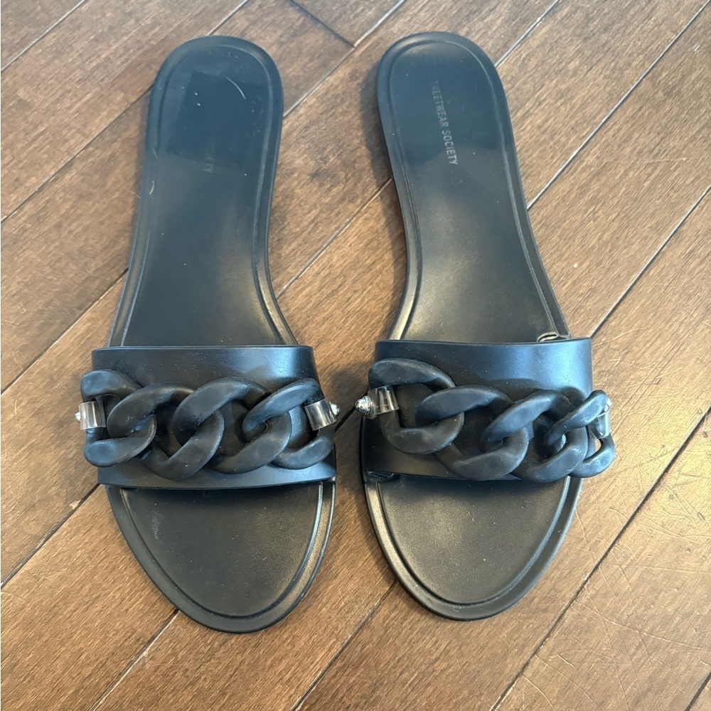 Black Slide Sandals with Chain Detail size 6